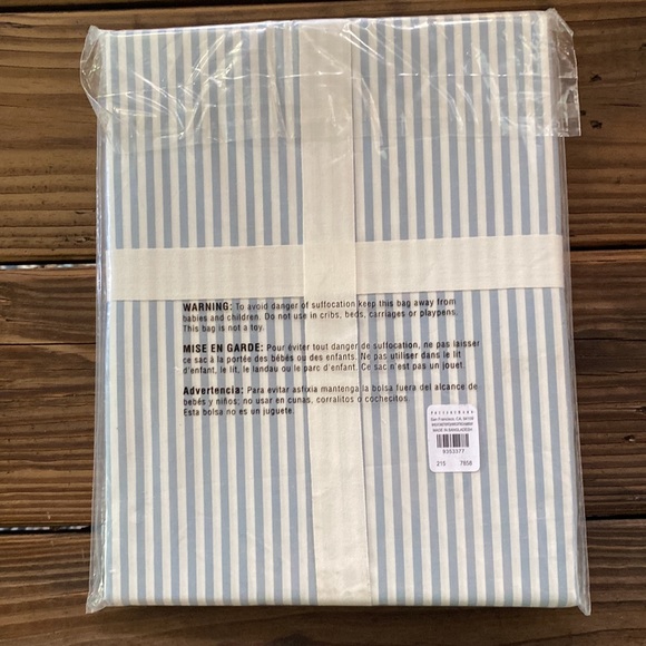 Pottery Barn Wheaton Striped Organic Shower Curtain Chambray - Picture 9 of 15